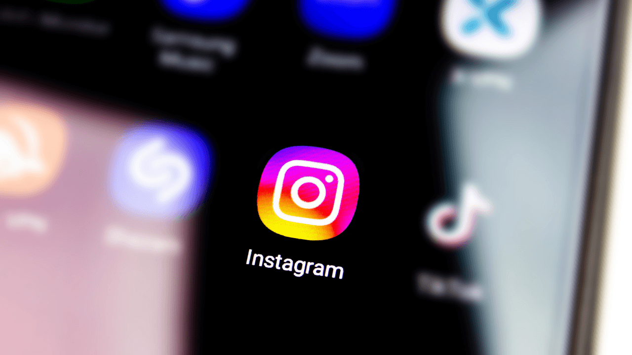 Instagram, genç kullanıcıların kendine zarar verme aramalarını ebeveynlere bildirecek